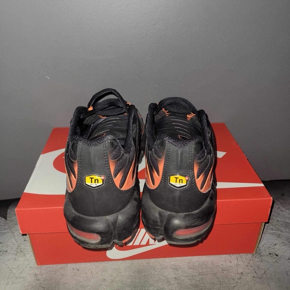 Selling tn air max Dracula 2021 - Picture 4 of 6